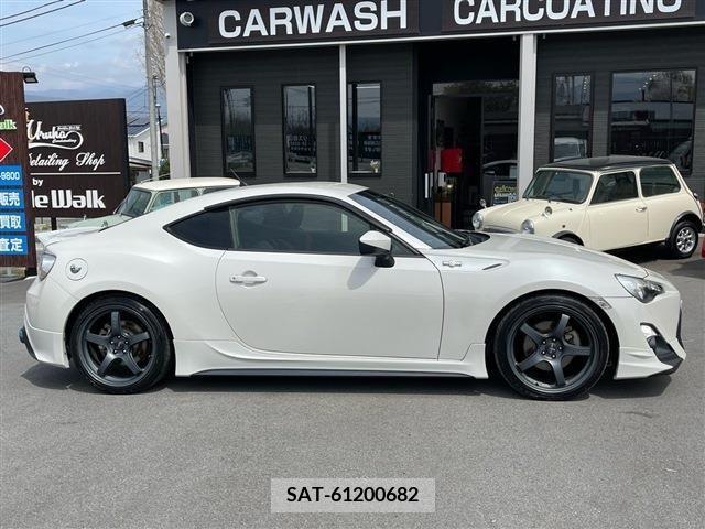 Toyota 86 2013-10 228322-3