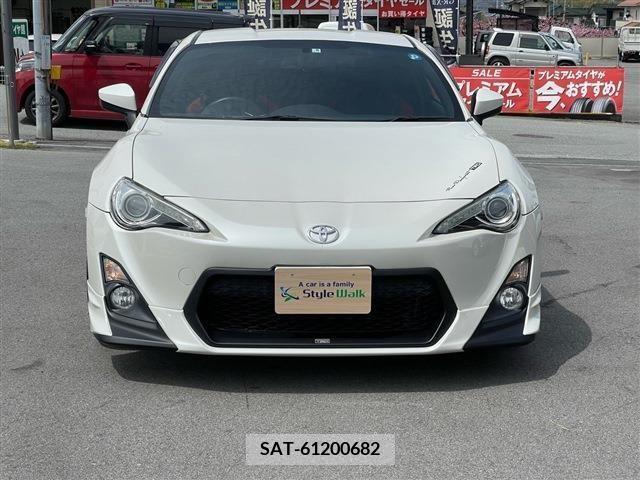 Toyota 86 2013-10 228322-1