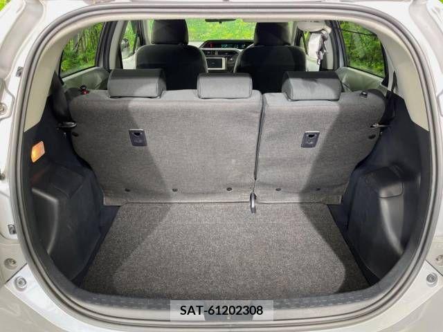 Toyota AQUA 2012-01 347185-10