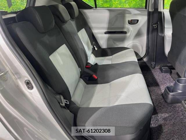 Toyota AQUA 2012-01 347185-9