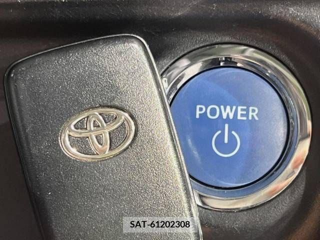 Toyota AQUA 2012-01 347185-7