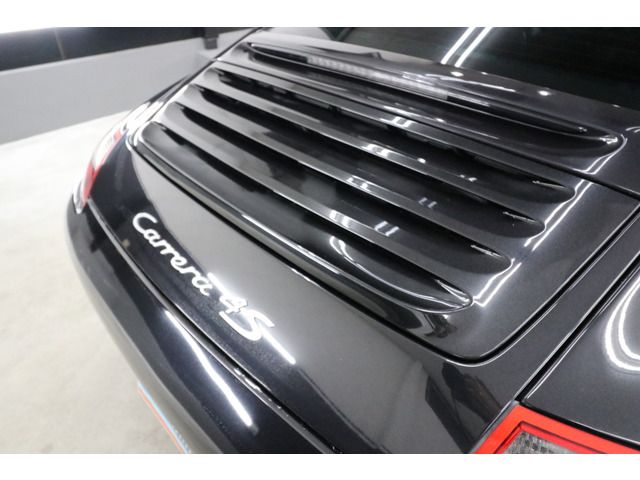 Porsche 911 2006-02 325-9