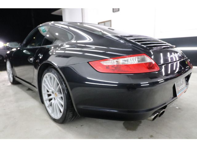 Porsche 911 2006-02 325-8