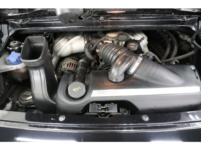 Porsche 911 2006-02 325-15
