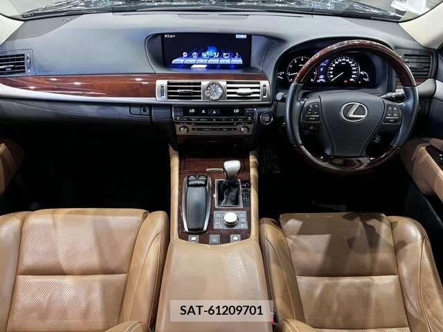 Lexus LS 2013-07 334321-16