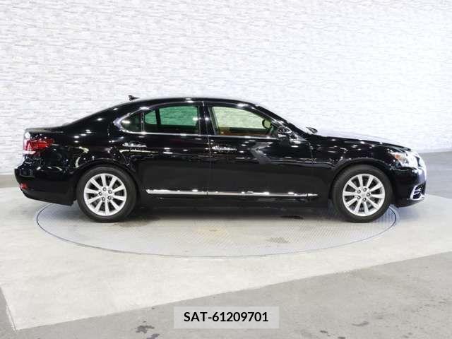 Lexus LS 2013-07 334321-11