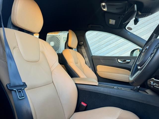 Volvo XC60 2018-05 184234-15