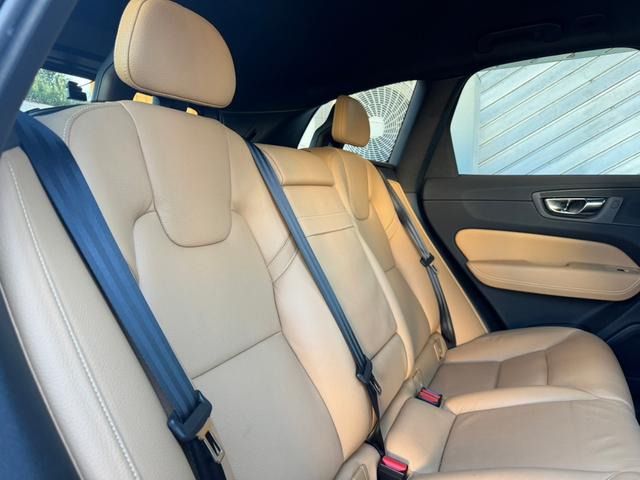 Volvo XC60 2018-05 184234-13