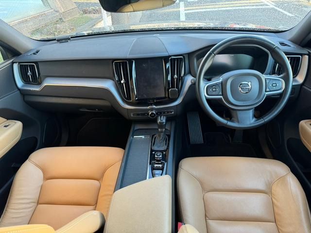 Volvo XC60 2018-05 184234-1