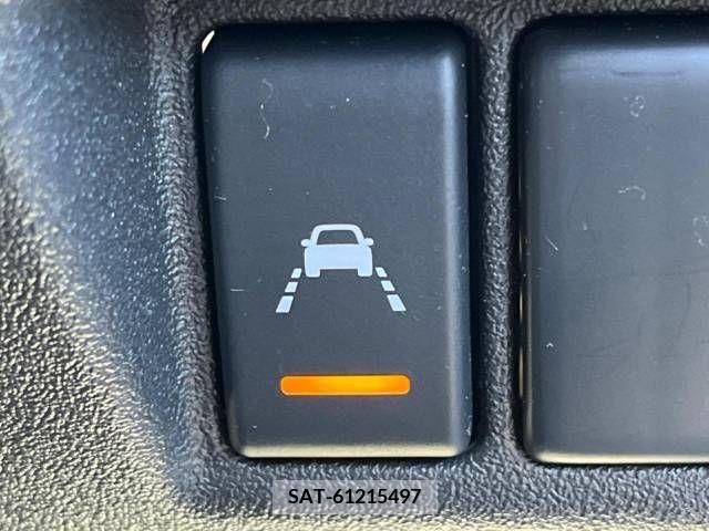 Nissan MARCH 2021-02 211857-3