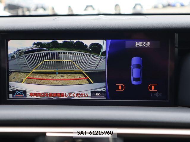 Lexus IS 2019-06 275433-14