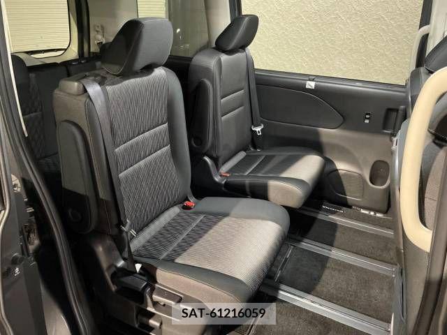 Nissan SERENA 2020-05 325085-9