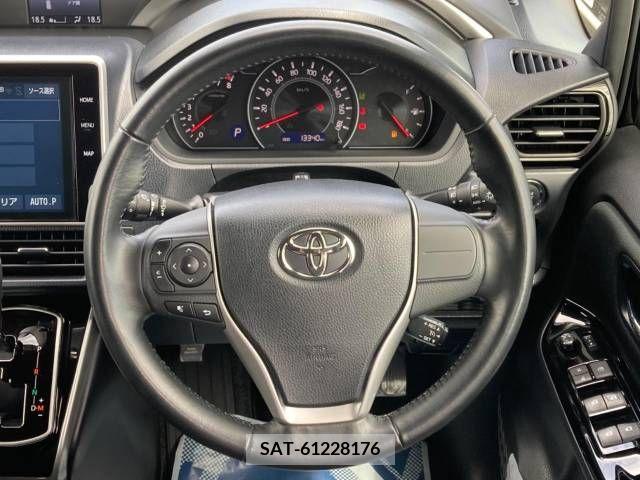 Toyota VOXY 2019-03 288877-12