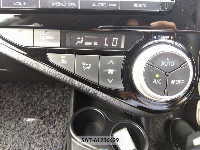 Toyota AQUA 2015-12 292156-7