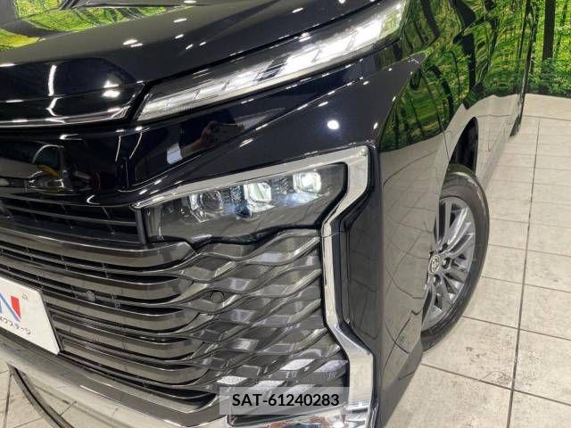 Toyota VOXY 2023-10 289261-11