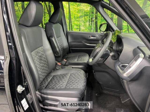 Toyota VOXY 2023-10 289261-7