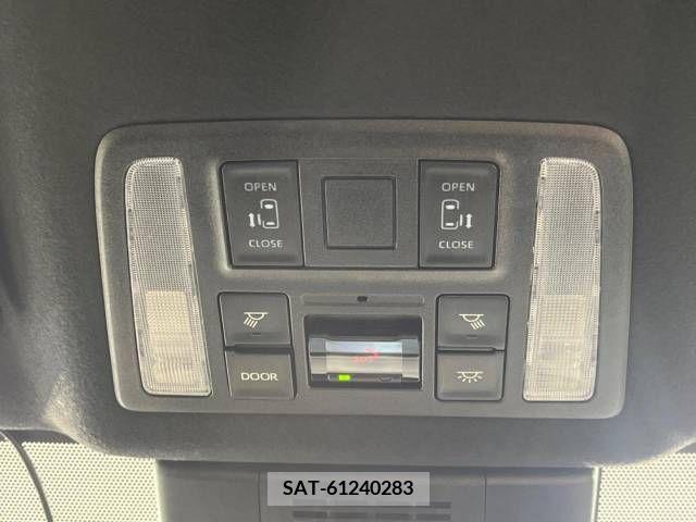 Toyota VOXY 2023-10 289261-5