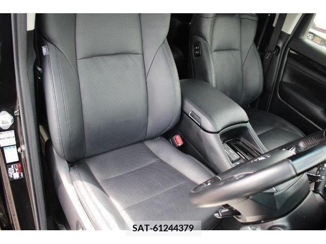 Toyota VELLFIRE 2019-07 303655-14