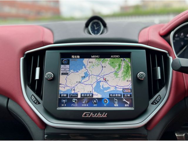 Maserati GHIBLI 2015-11 24143-12