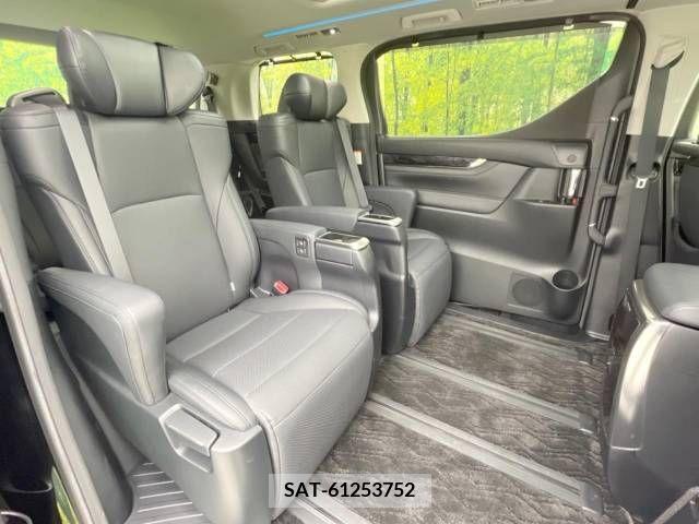 Toyota VELLFIRE 2018-10 369836-9