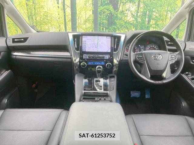 Toyota VELLFIRE 2018-10 369836-1