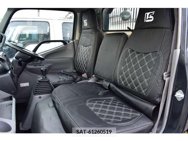 Hino DUTRO 2016-12 203741-11