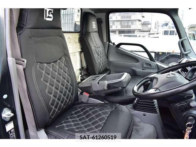 Hino DUTRO 2016-12 203741-10