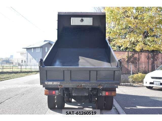 Hino DUTRO 2016-12 203741-3