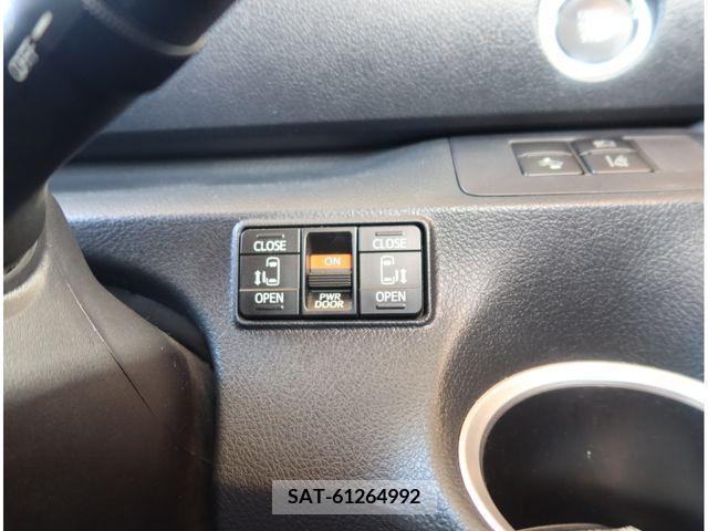 Toyota SIENTA 2018-05 298343-21