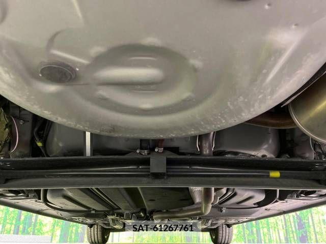 Toyota SIENTA 2017-06 298368-19