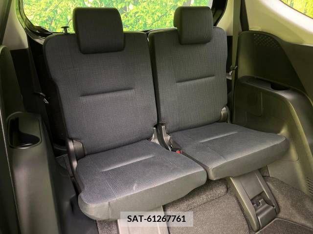 Toyota SIENTA 2017-06 298368-9