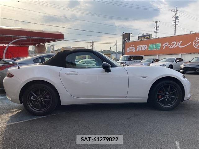 Mazda ROADSTER 2017-09 284336-3