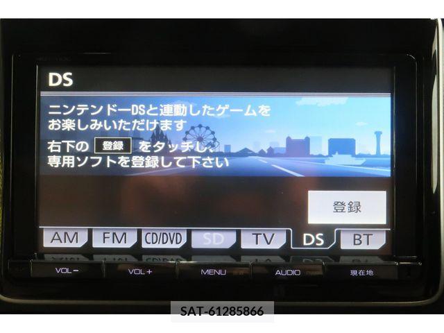 Toyota NOAH 2014-08 241775-7