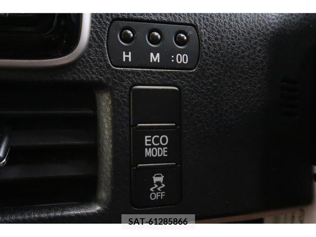 Toyota NOAH 2014-08 241775-18