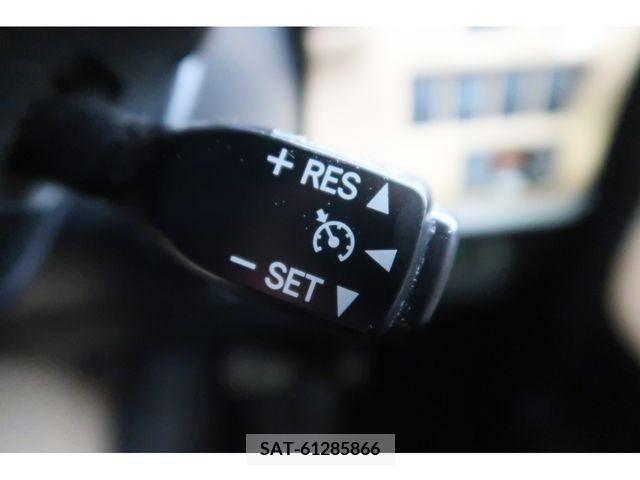 Toyota NOAH 2014-08 241775-11