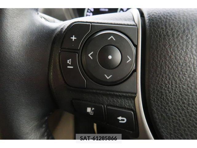 Toyota NOAH 2014-08 241775-10