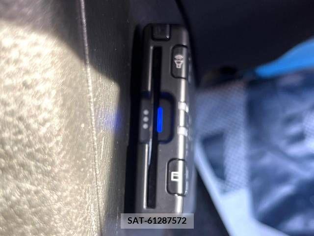 Suzuki SWIFT 2014-04 328119-3