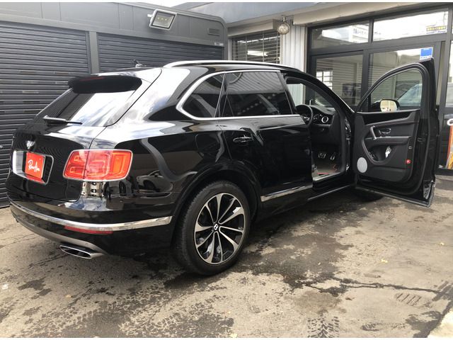 Bentley BENTAYGA 2018-12 21791-17
