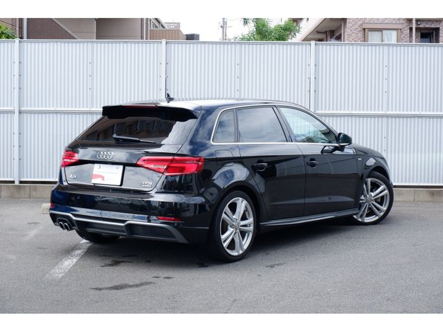 Audi A3 2017-08 9070-7