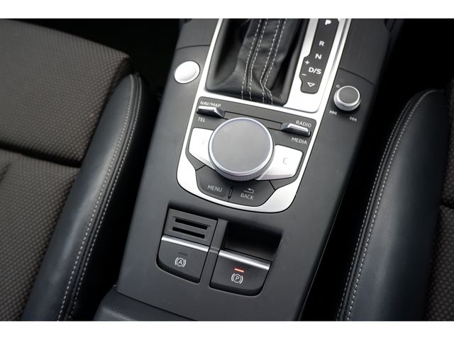 Audi A3 2017-08 9070-16