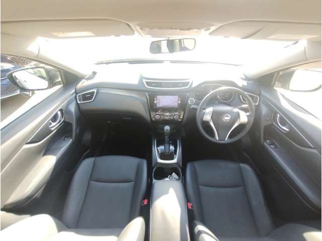 Nissan X-TRAIL 2014-09 12907-2