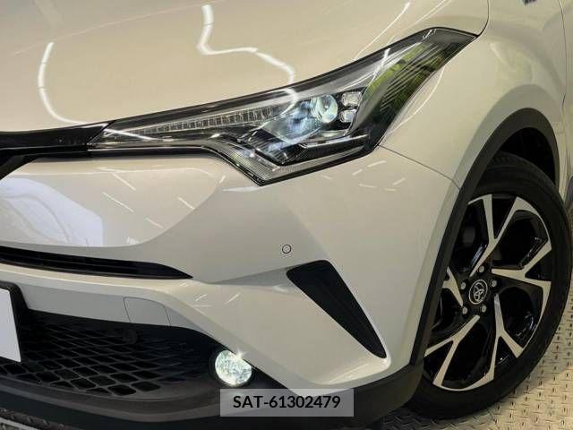 Toyota C-HR 2017-05 264256-12