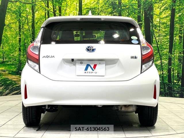 Toyota AQUA 2018-02 260199-14