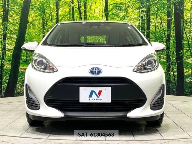 Toyota AQUA 2018-02 260199-13
