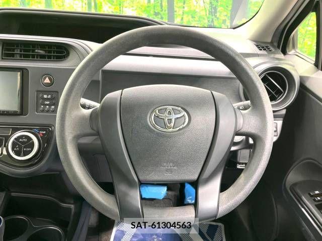 Toyota AQUA 2018-02 260199-10