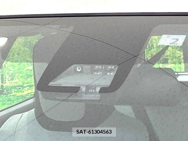 Toyota AQUA 2018-02 260199-4