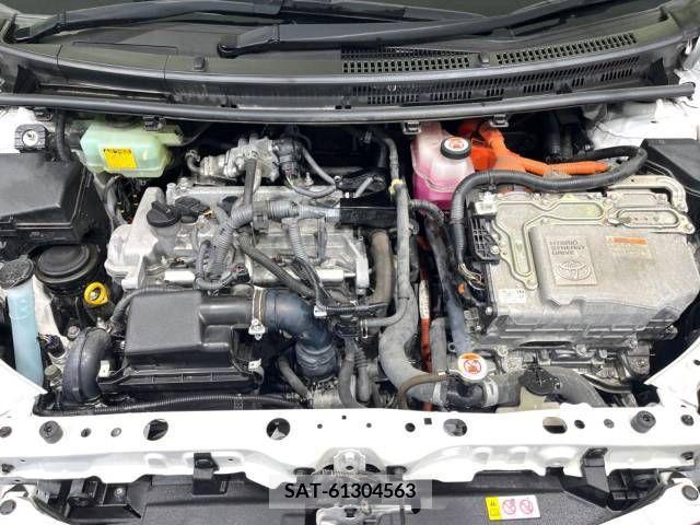 Toyota AQUA 2018-02 260199-17