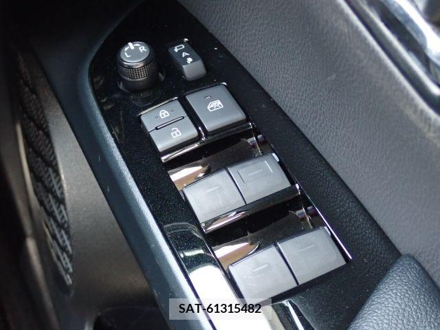 Toyota PRIUS 2019-06 366517-14