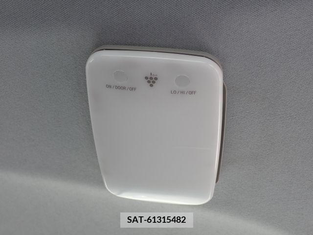 Toyota PRIUS 2019-06 366517-28
