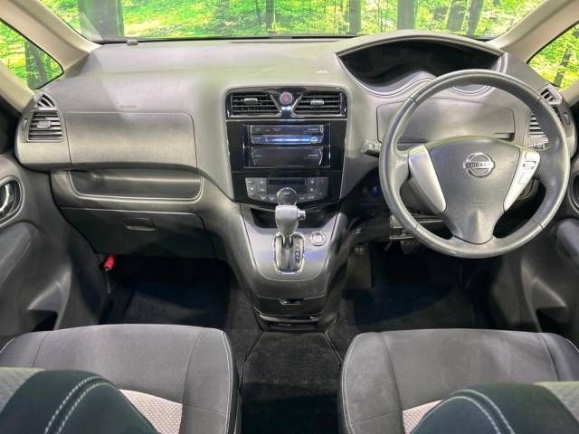 Nissan SERENA 2014-10 10037-1